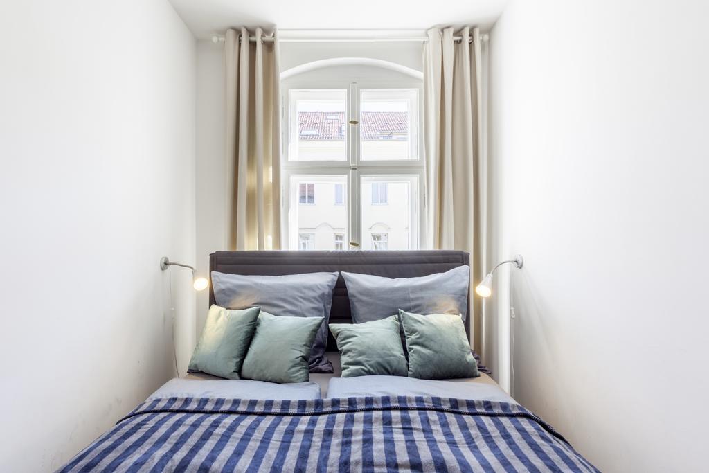 The Rheinsberger - Cosy 2Br One Living Room Up To 6 Berlín Exterior foto