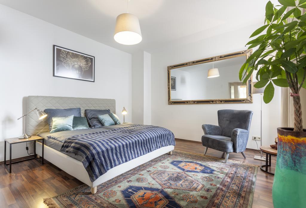 The Rheinsberger - Cosy 2Br One Living Room Up To 6 Berlín Exterior foto