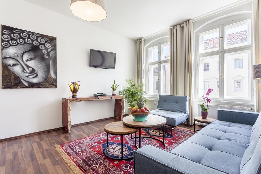The Rheinsberger - Cosy 2Br One Living Room Up To 6 Berlín Exterior foto