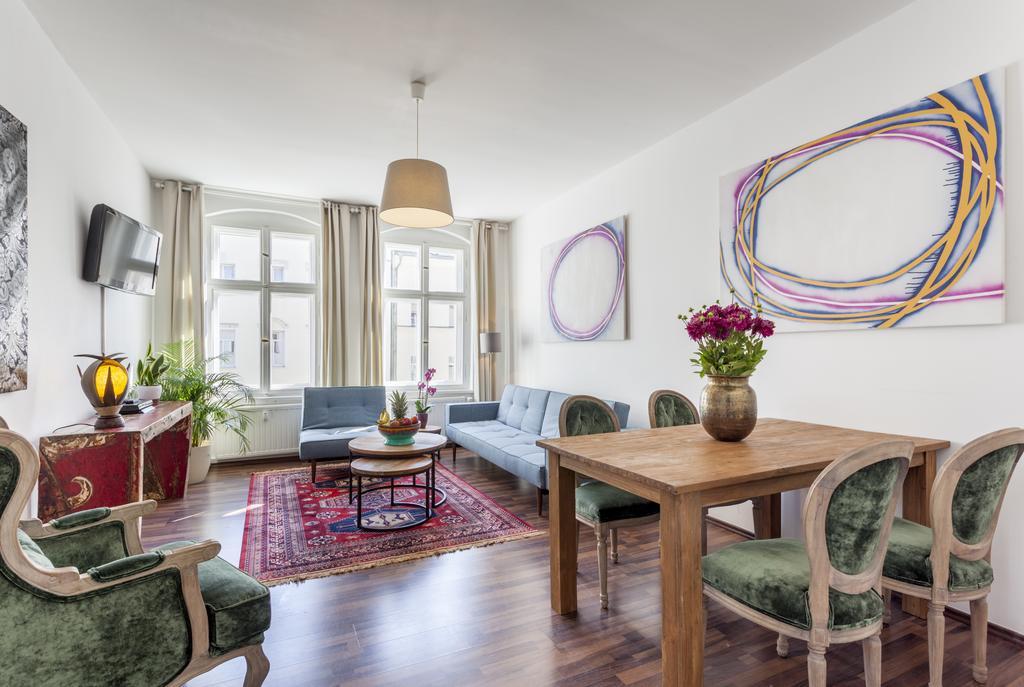The Rheinsberger - Cosy 2Br One Living Room Up To 6 Berlín Exterior foto